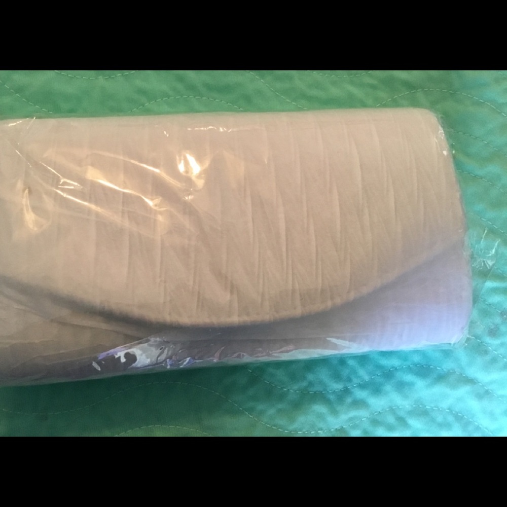 Women’s clutch